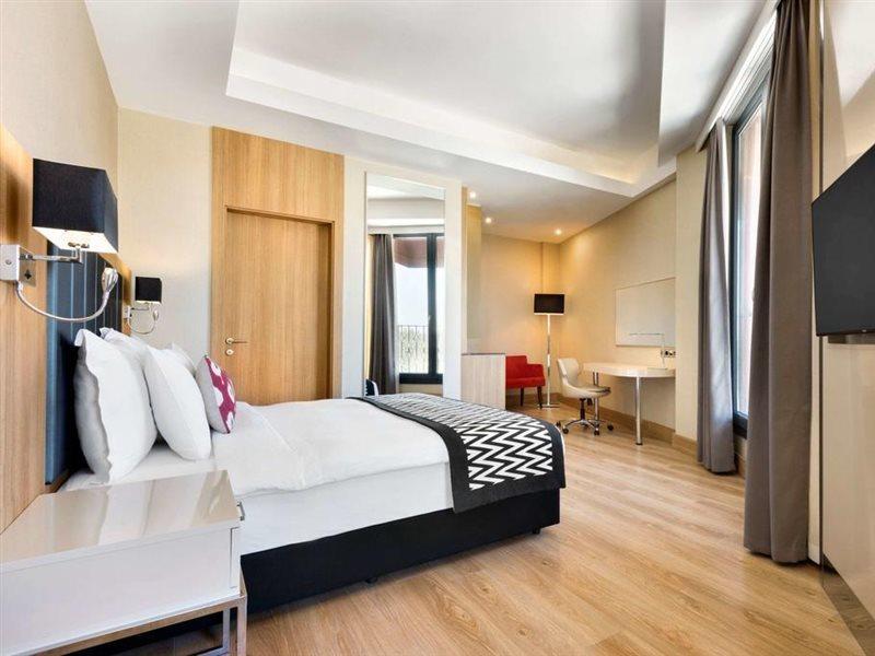 Ramada Encore Eskişehir Esterno foto