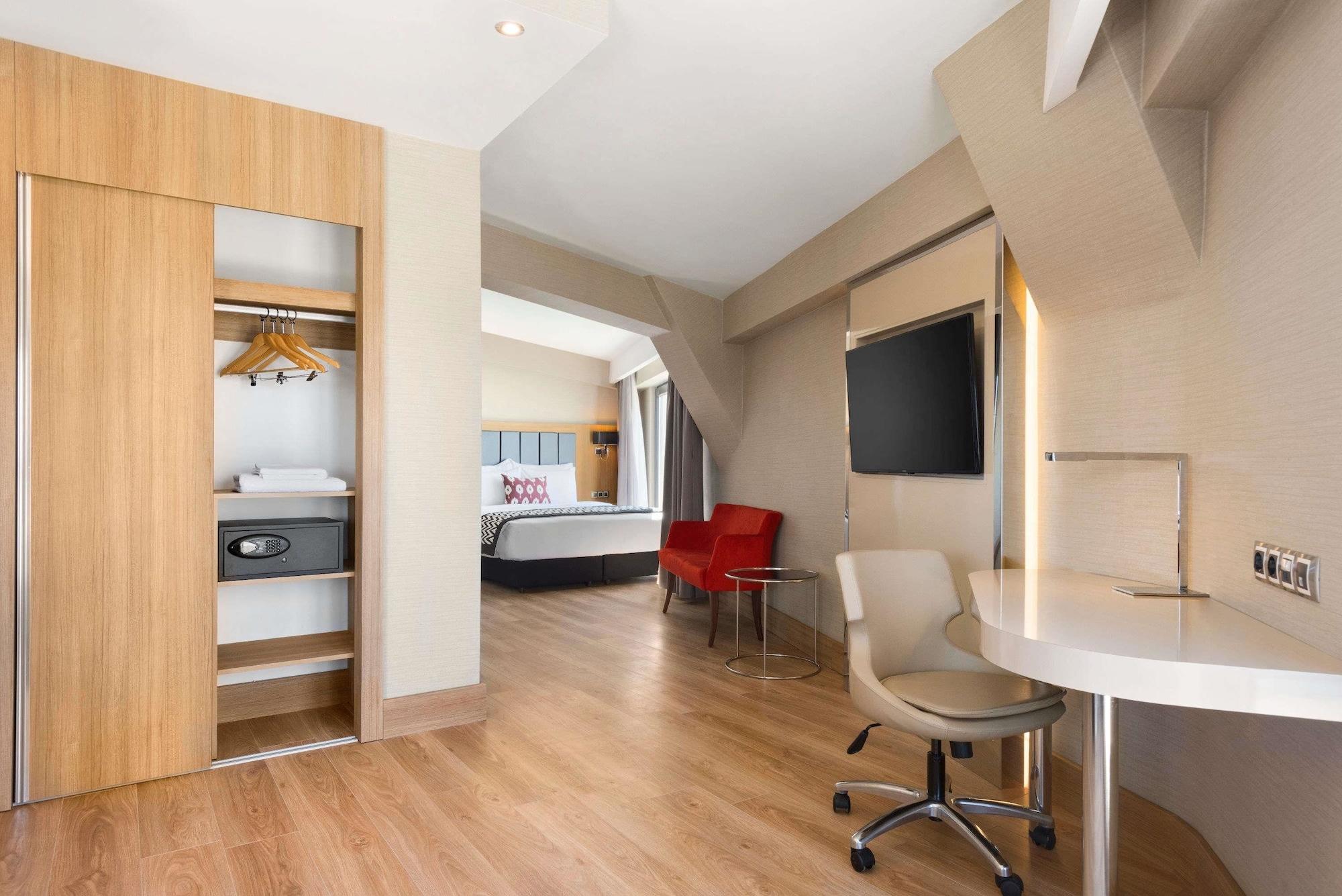 Ramada Encore Eskişehir Esterno foto