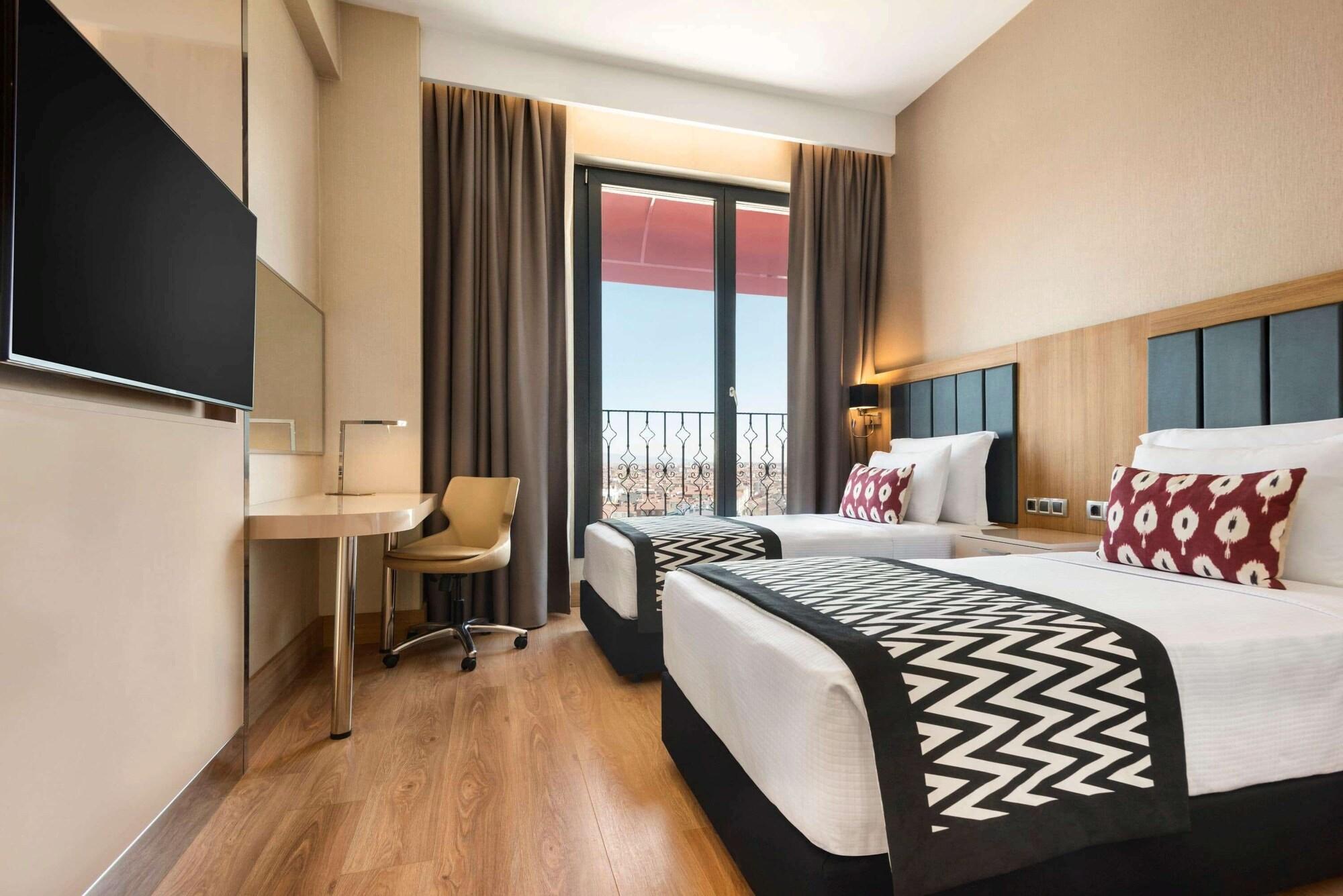 Ramada Encore Eskişehir Esterno foto